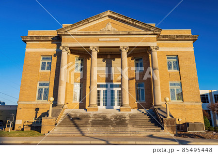Afternoon view of the historical First Baptist Church 85495448