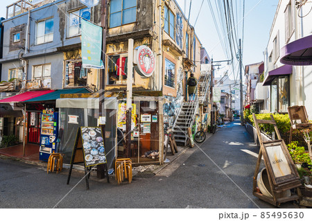 下北沢　路地風景 85495630