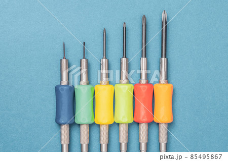 【工具】虹色のドライバー　ねじ回し 85495867