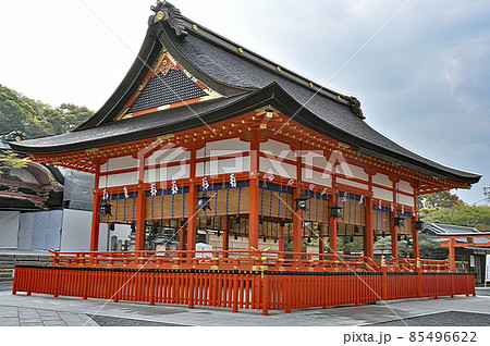 京都　伏見稲荷大社　外拝殿 85496622