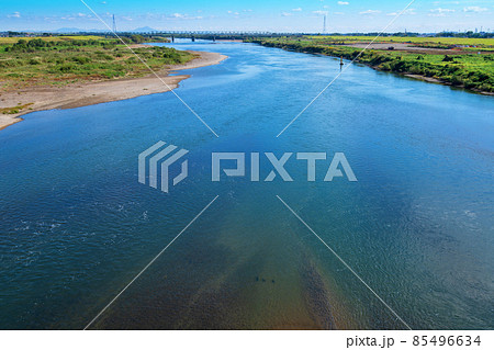 利根川 昭和橋上から下流の眺め 道の駅羽生付近 秋の風景 利根川 昭和橋上から下流の眺め 道の駅羽生付近 秋の風景 85496634