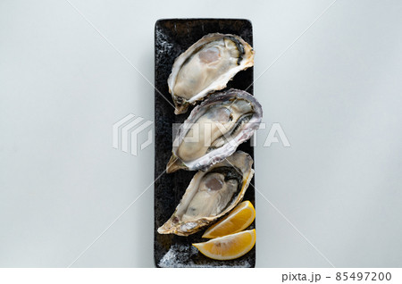 冬の味覚真牡蠣 冬の味覚真牡蠣 85497200