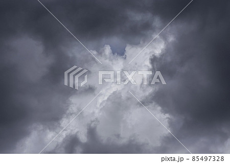 曇り空 85497328