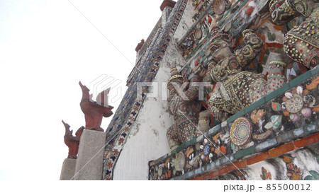 タイのワット・アルン（暁の寺） 85500012