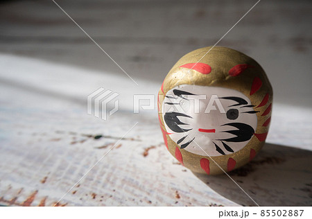 金色のだるま 85502887
