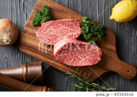 国産和牛　厚切りモモ肉（シンシン） 85503016
