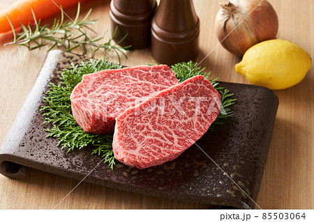 国産和牛　厚切りモモ肉（シンシン） 85503064