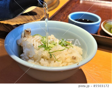 鹿児島黒豚の釜めし　黒千代香の出汁で2度おいしい 85503172