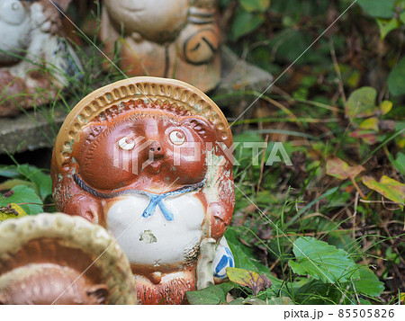 たぬきの町信楽焼「信楽たぬきの日」 85505826