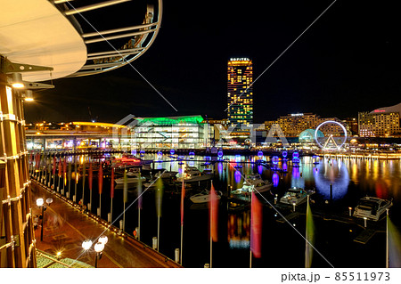 世界で最も美しく魅力的なオーストラリアの港街都市シドニーを代表するお洒落な観光地、ダーリングハーバー 85511973