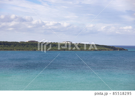 沖縄県、宮古島与那覇前浜ビーチ付近の風景、来間島 85518295