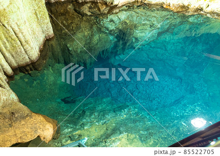 稲積水中鍾乳洞 鍾乳洞内部 稲積水中鍾乳洞 鍾乳洞内部 85522705