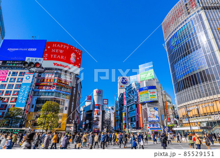 日本の東京都市景観 6波襲来!…国内脅威の2600人超…渋谷は脅威の人流…=1月5日 日本の東京都市景観 6波襲来!…国内脅威の2600人超…渋谷は脅威の人流…=1月5日 85529151