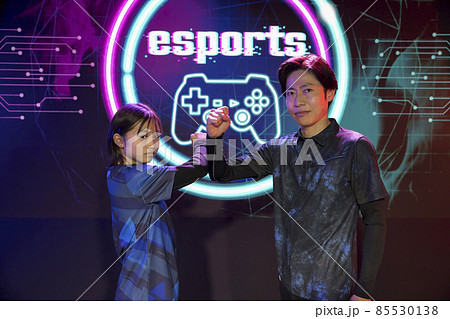 eスポーツ大会 大人対子供 eスポーツ大会 大人対子供 85530138