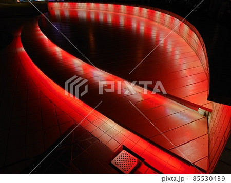 幾何学模様のイルミネーション 85530439