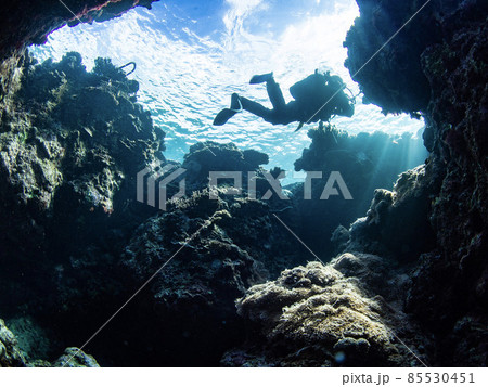 水中写真(洞窟) 水中写真(洞窟) 85530451