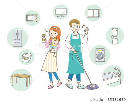 家の中を除菌する笑顔の夫婦と家具と家電 家の中を除菌する笑顔の夫婦と家具と家電 85531630
