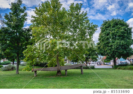 Streets of the old town of Szentendre, Hungary 85533690