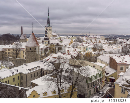 エストニア タリン歴史地区 パットクリ展望台からの眺望 冬景色 / Tallinn, Estonia 85538323