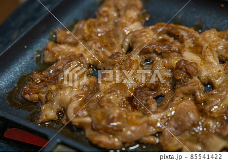 豚のしょうが焼き 85541422