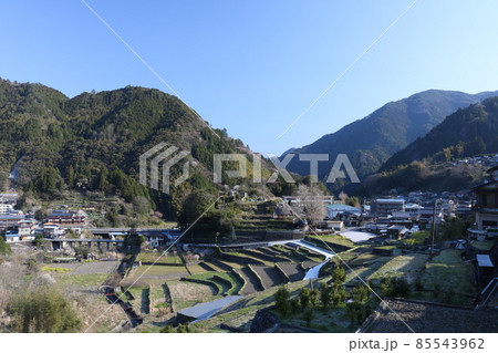 田舎の風景(高知県仁淀川町)棚田 田舎の風景(高知県仁淀川町)棚田 85543962