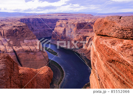絶景 コロラド川の渓谷 アリゾナ州の写真素材 [85552066] - PIXTA