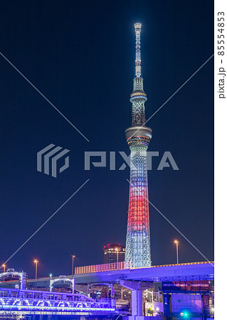 「東京都」東京スカイツリー 「日の丸」をイメージした特別ライトアップ 「東京都」東京スカイツリー 「日の丸」をイメージした特別ライトアップ 85554853