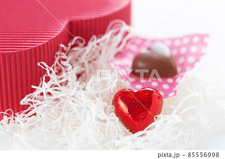 バレンタインデー　バレンタイン　チョコレート　チョコ　スイーツ　ハート 85556998