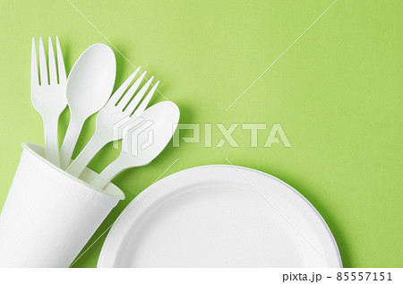 Eco friendly biodegradable paper disposable for packaging food and paper glass. 85557151