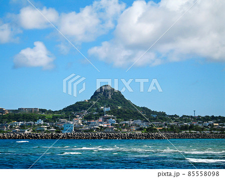 沖縄　伊江島のシンボル　タッチュー 85558098