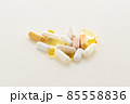 サプリメント　マルチビタミン　健康補助食品 85558836