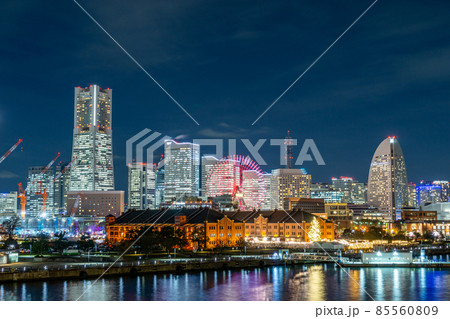 神奈川県横浜市みなとみらいの夜景 85560809