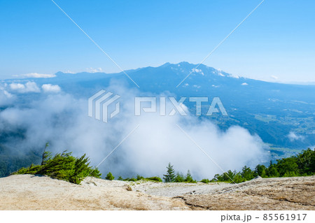日向山山頂の風景（八ヶ岳を望む） 85561917