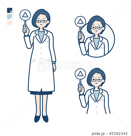 白衣を着た女性医師が三角印パネルを出すイラスト 85562342
