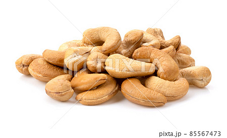 Roasted cashew nuts isolated on white 85567473