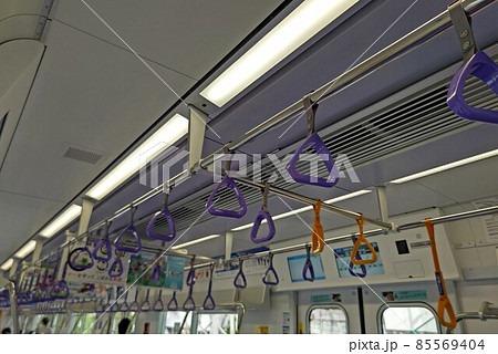 東京メトロ半蔵門線　新型車両   18000系   平和3年9月から営業運転　あわいパープル帯    85569404