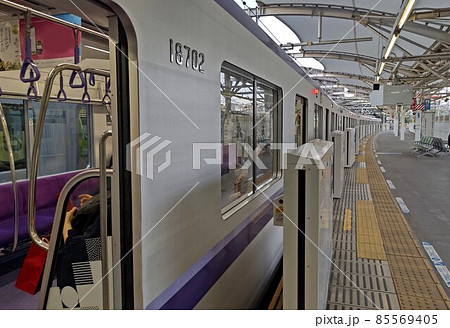 東京メトロ半蔵門線　新型車両   18000系   平和3年9月から営業運転　あわいパープル帯    85569405