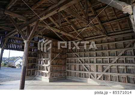岡山県津山市JR因美線 美作滝尾駅 貨物上屋1号（内部） 85571014