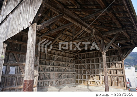 岡山県津山市JR因美線 美作滝尾駅 貨物上屋1号（内部） 85571016