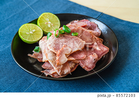 タン塩レモン 85572103