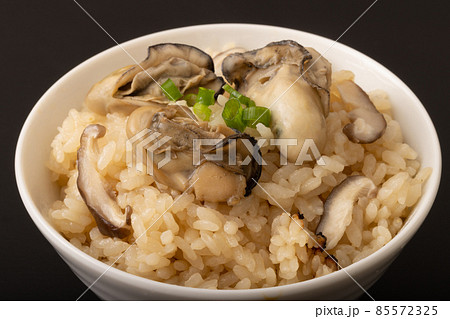 牡蠣飯 牡蠣の炊き込みご飯 牡蠣飯 牡蠣の炊き込みご飯 85572325