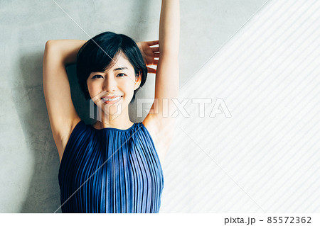 若い女性のビューティ 85572362