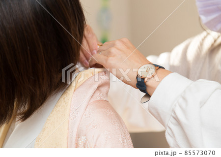 着付け師 85573070