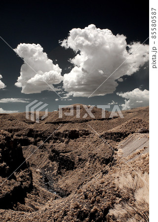 Desert Mountains 85580587