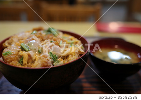 できたてのカツ丼 できたてのカツ丼 85582538