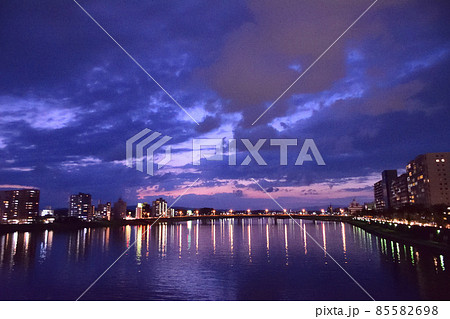 大淀川の夜景 85582698