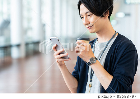 ビジネス ビジネスマン エンジニア オフィスカジュアル オフィス ビジネス ビジネスマン エンジニア オフィスカジュアル オフィス 85583797