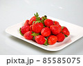 イチゴ フルーツ 果物 85585075