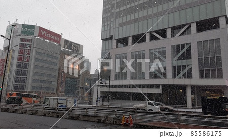 降雪の都市 撮影場所:東京都新宿区 降雪の都市 撮影場所:東京都新宿区 85586175