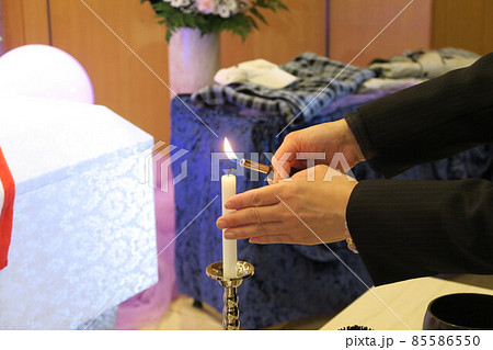 開式の準備をするセレモニーレディー 85586550